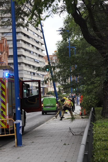 Afecciones causadas por la tormenta en diferentes puntos de Valladolid.