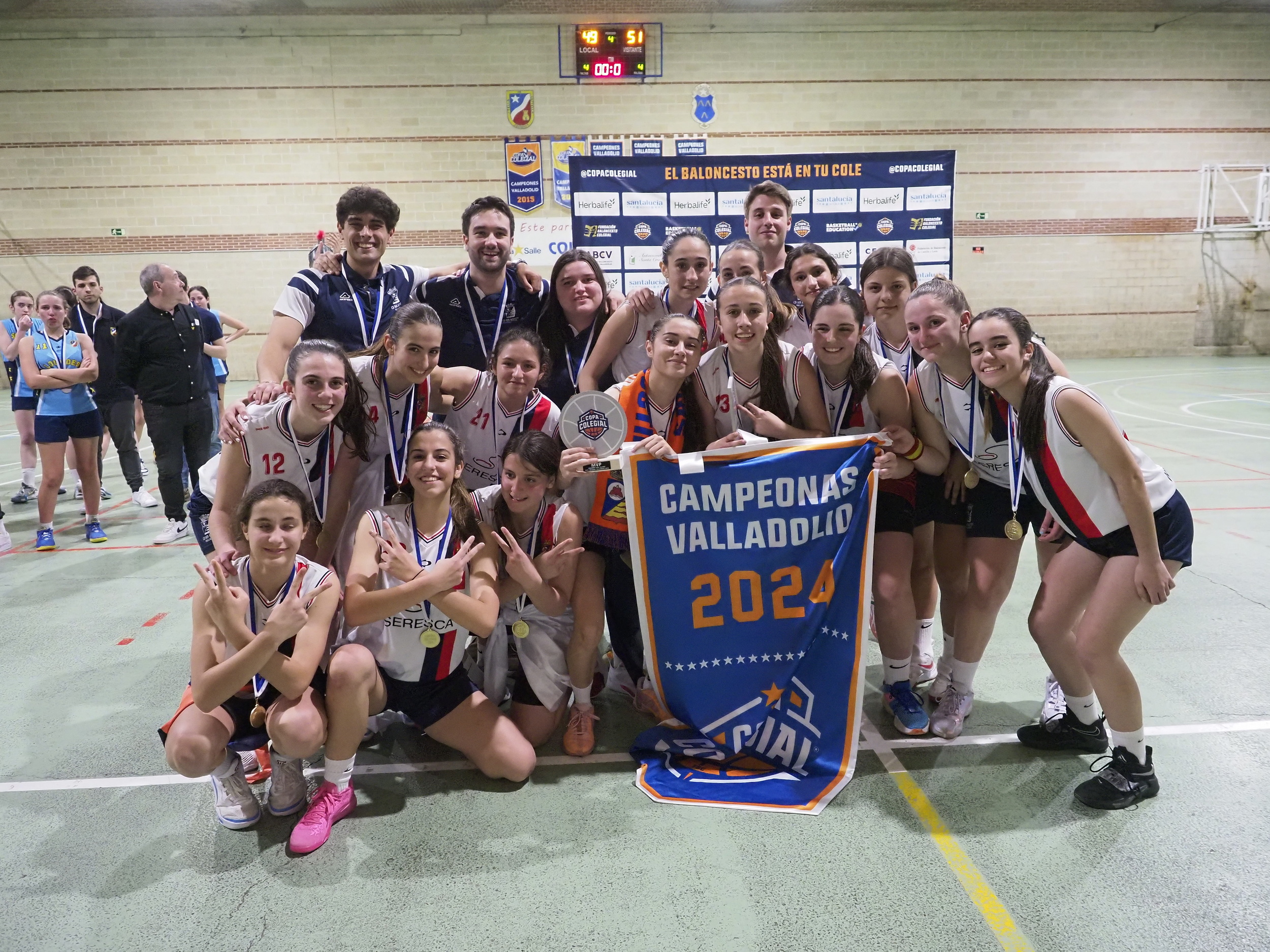 BALONCESTO Auténtica fiebre por la Copa Colegial