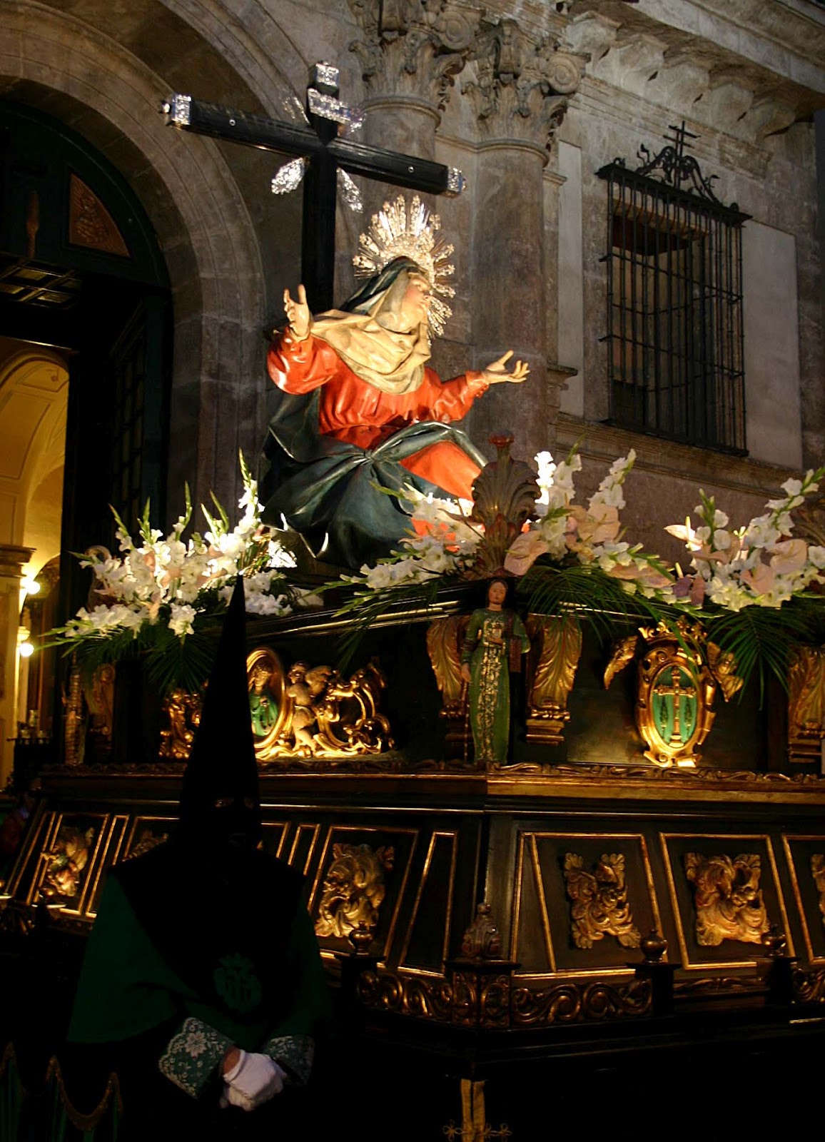 PROCESIÓN: La Dolorosa de la Vera Cruz de Valladolid procesionará hasta ...